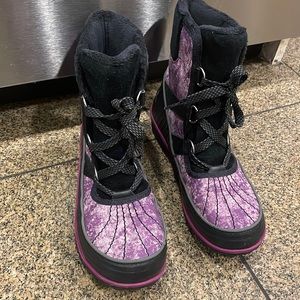 Brand New Women’s SORAL™ BOOT size 7, Waterproof, insulated, Winter and Rain